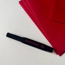 Load image into Gallery viewer, Hexy &amp; I Know It fountain pen